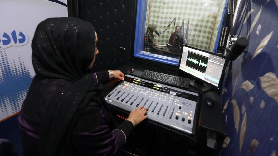 نشأة الإذاعة بالوطن العربي