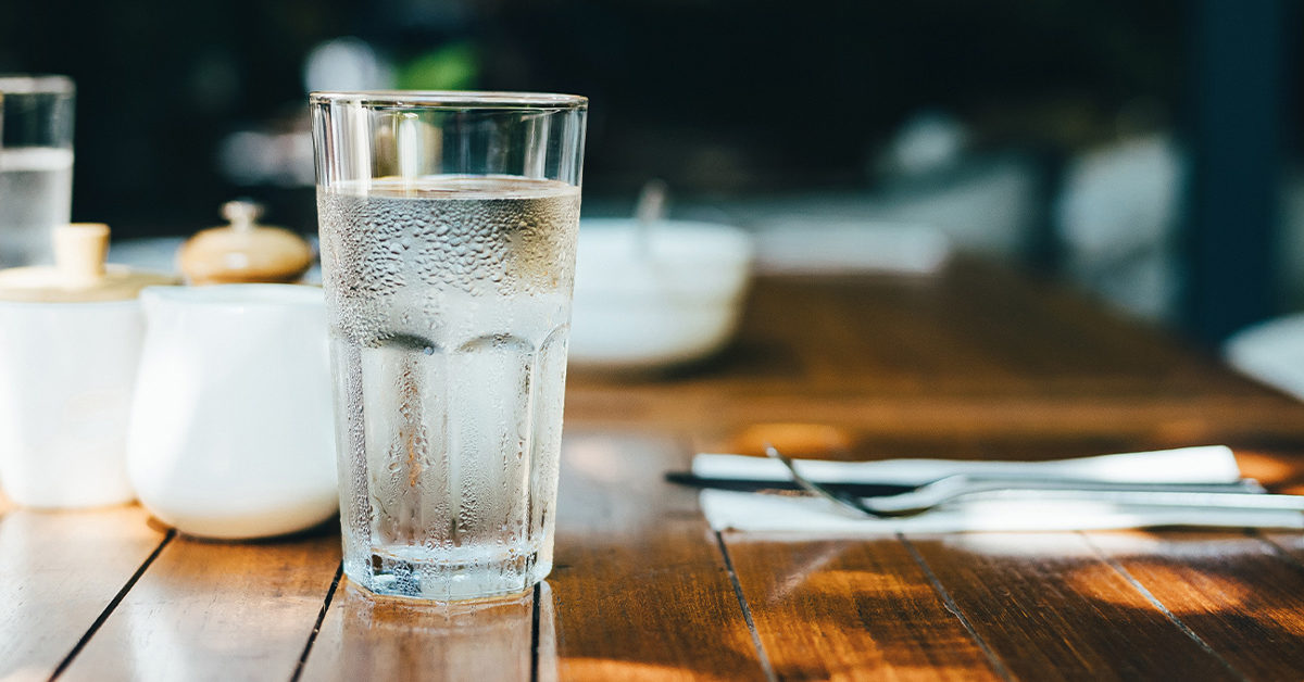 فوائد شرب الماء قبل الأكل