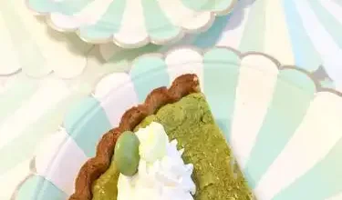 تشيز كيك الماتشا المخبوز